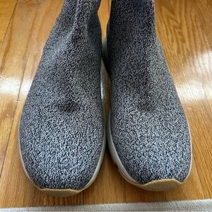 Vince Women’s Grey Knit Slip-On Sneakers 8.5-9.5